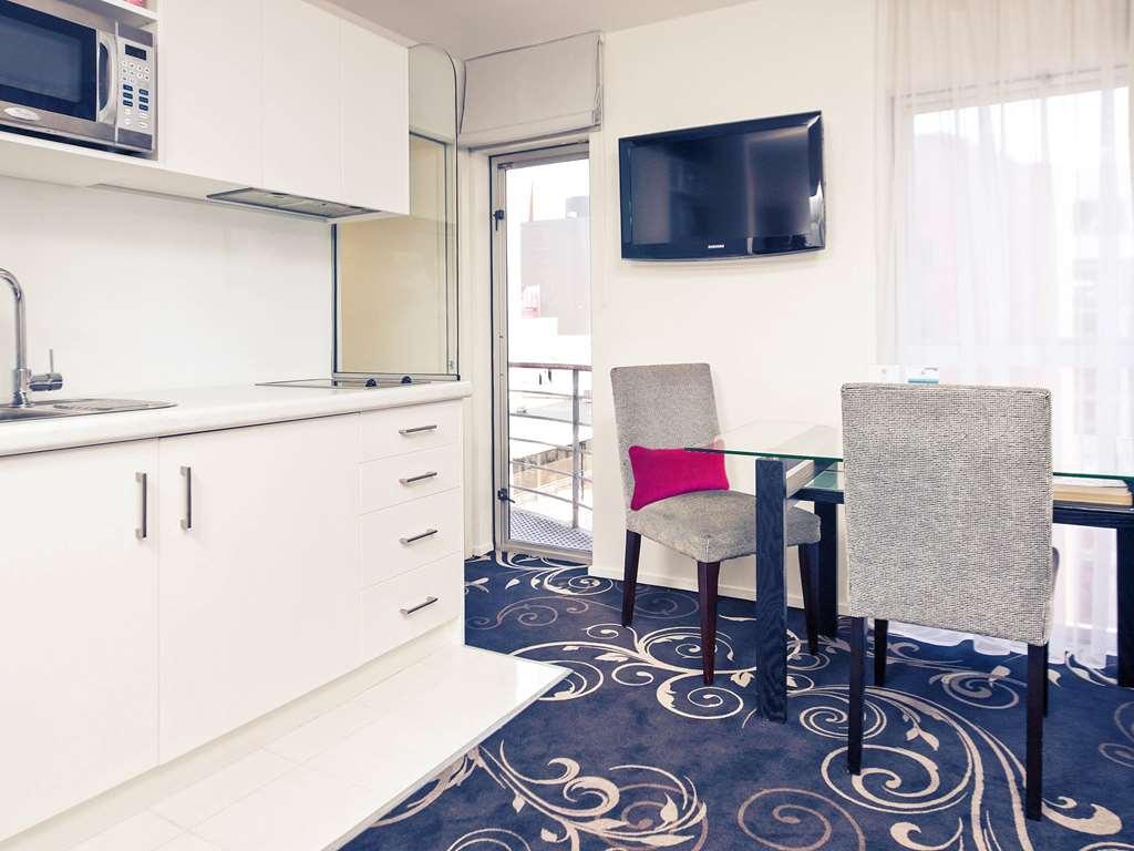 Mercure Wellington Central City Hotel And Apartments Room photo